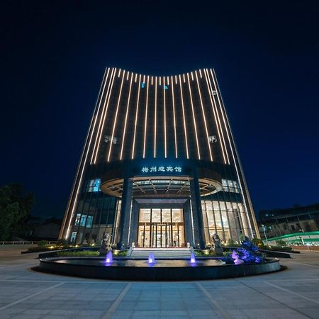 White Swan Guest House Meizhou เหมยโจว ภายนอก รูปภาพ