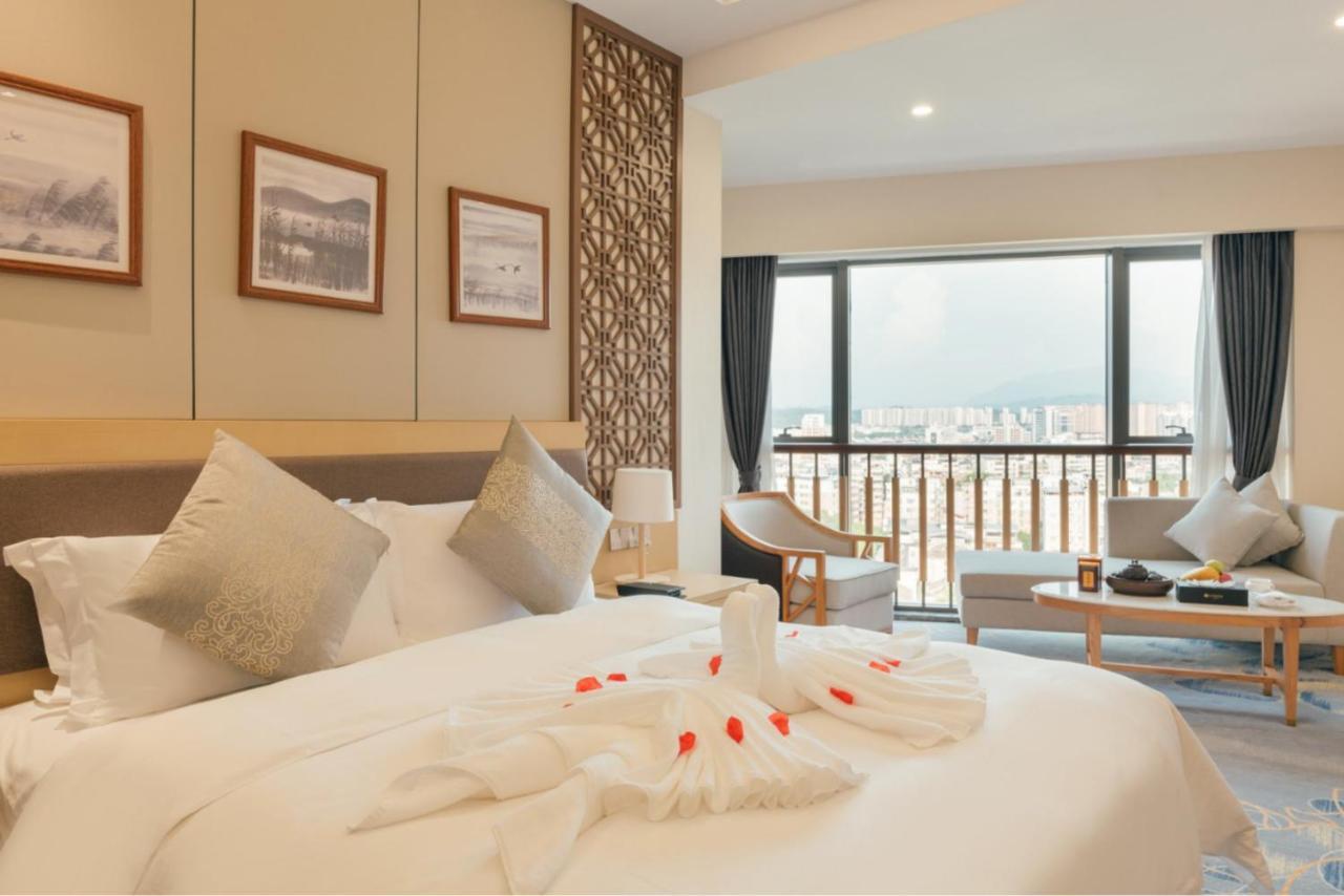 White Swan Guest House Meizhou เหมยโจว ภายนอก รูปภาพ